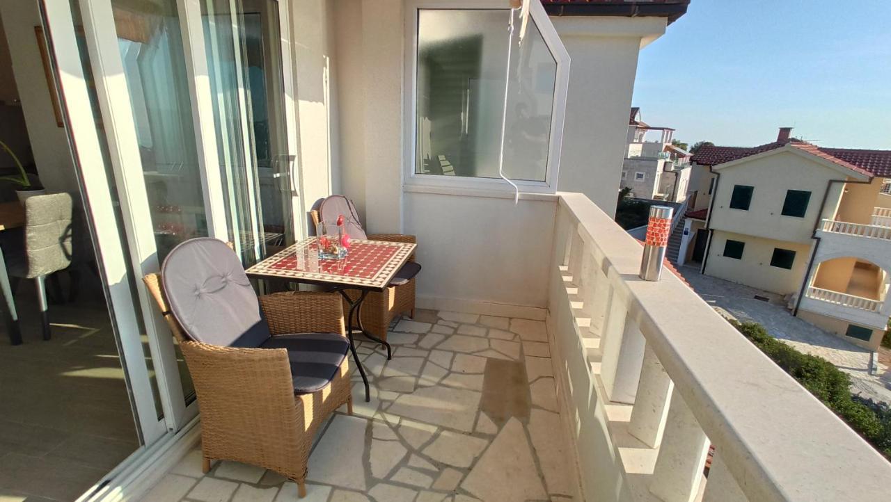 Jakopovic Apartments Rogoznica  Esterno foto