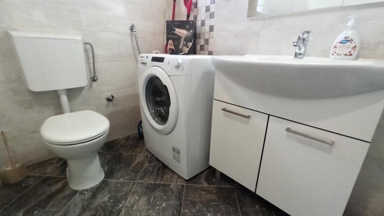 Jakopovic Apartments Rogoznica  Esterno foto