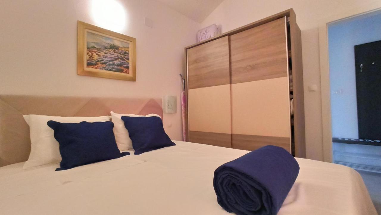 Jakopovic Apartments Rogoznica  Esterno foto